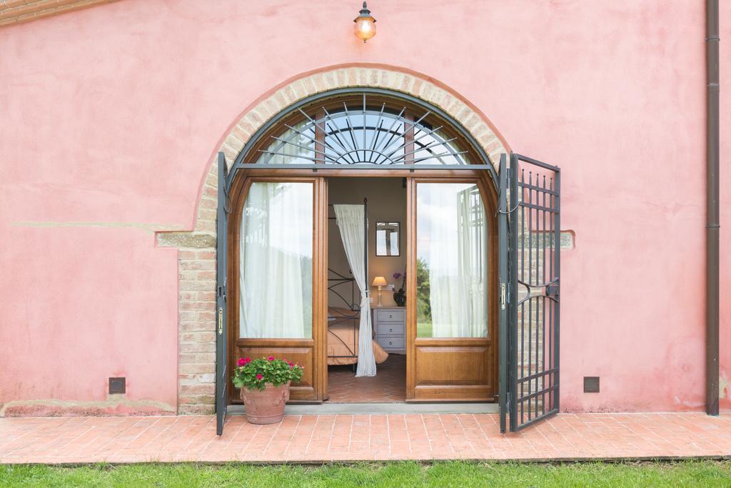 Вилла Azienda Agrituristica Bellavista Монтеспертоли Экстерьер фото